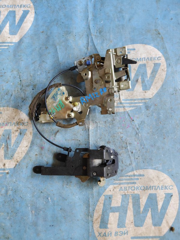 Замок двери Nissan Liberty RM12 QR20 задний правый (б/у)