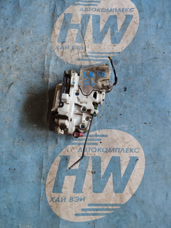 Замок двери Nissan Terrano LR50 VG33E передний левый (б/у)