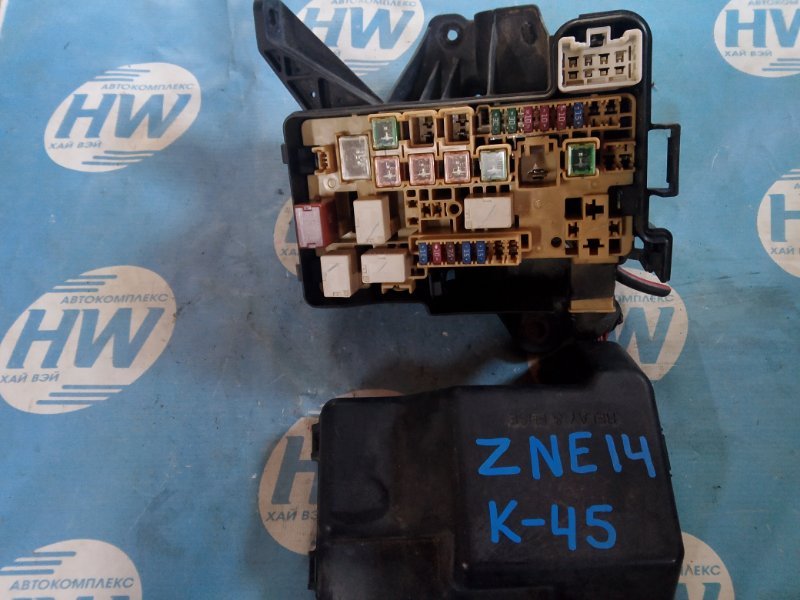 Блок предохранителей Toyota Wish ZNE14 1ZZFE (б/у)