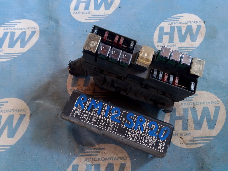 Блок предохранителей Nissan Liberty RM12 QR20 (б/у)