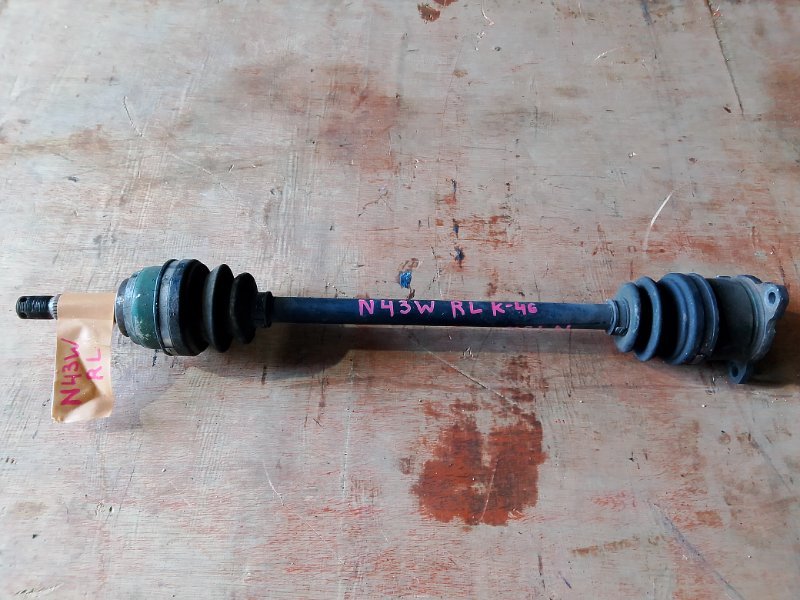 Привод Mitsubishi Chariot N43W 4G63 задний левый (б/у)