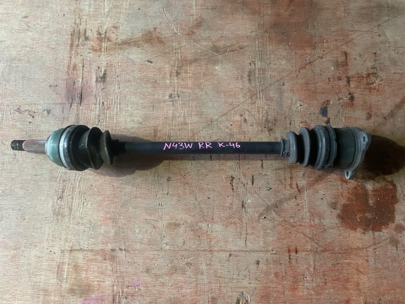 Привод Mitsubishi Chariot N43W 4G63 задний правый (б/у)