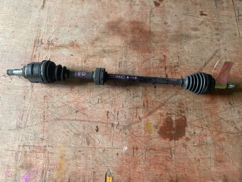 Привод Toyota Isis ZNM10 1ZZ передний правый (б/у)