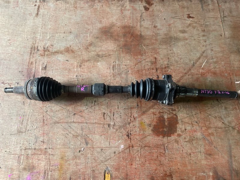 Привод Nissan X-Trail NT30 QR20 передний правый (б/у)