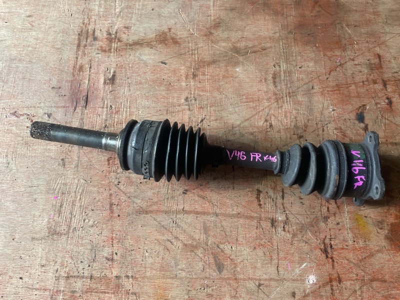 Привод Mitsubishi Pajero V46W 4M40 передний правый (б/у)