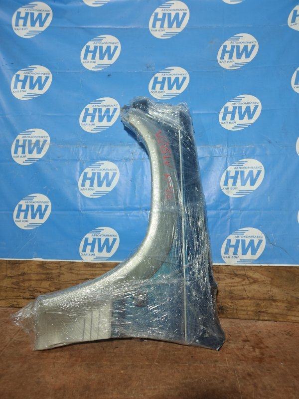 Крыло Mitsubishi Pajero V26 4M40 переднее левое (б/у)