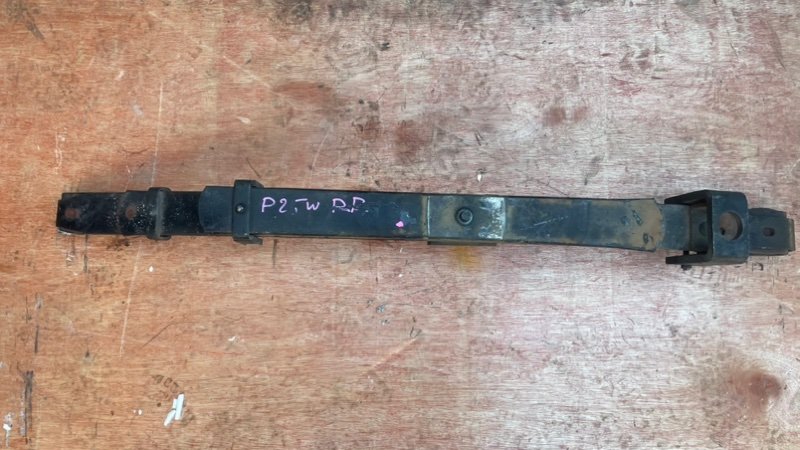 Рессора Mitsubishi Delica P25W 4D56T (б/у)