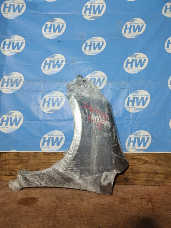 Крыло Toyota Isis ZNM10 1ZZ переднее левое (б/у)