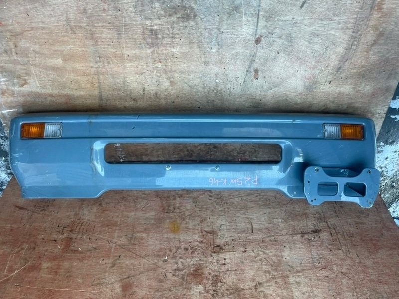 Бампер Mitsubishi Delica P25W 4D56 передний (б/у)