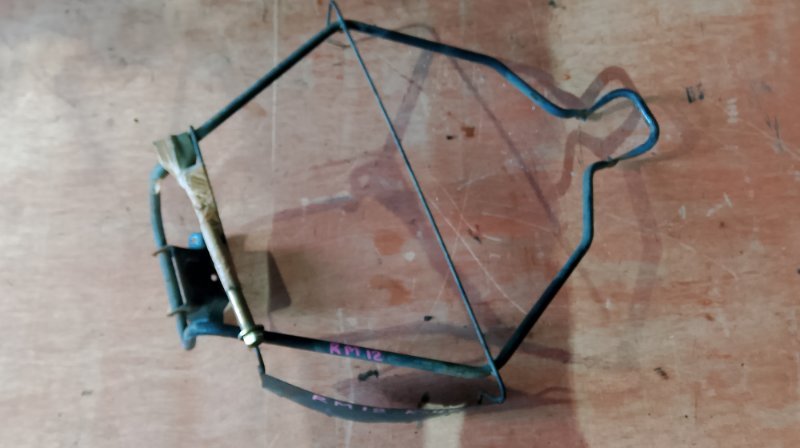 Крепление запаски Nissan Liberty RM12 QR20 (б/у)