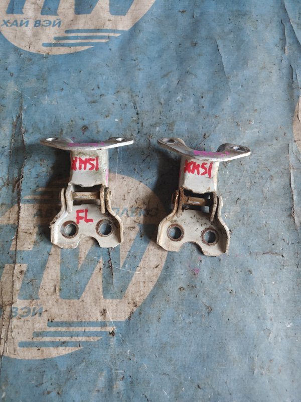 Петля дверная Toyota Lite Ace KM51 5K передняя левая (б/у)