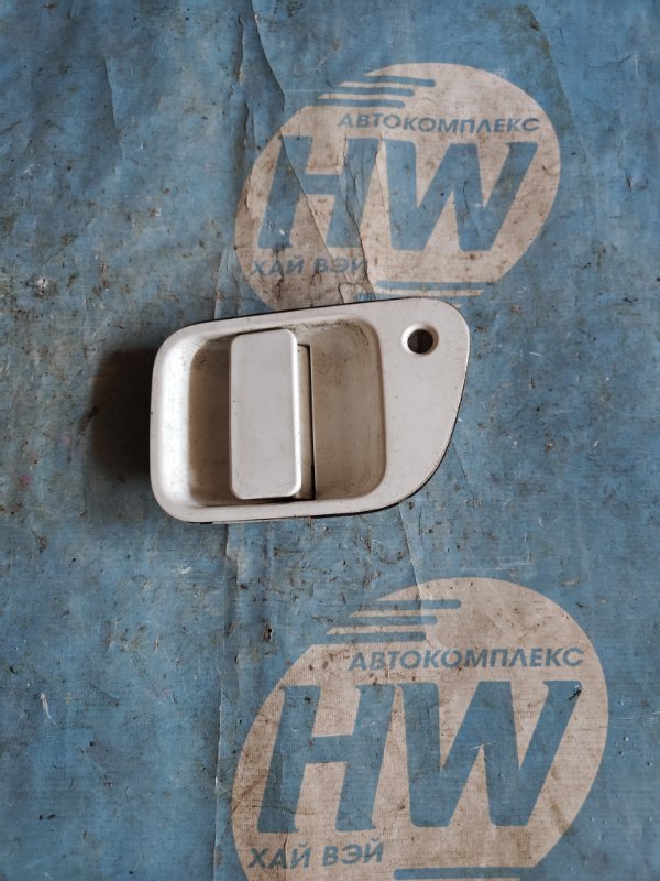 Ручка двери внешняя Mitsubishi Delica PE8W 4M40 задняя левая (б/у)