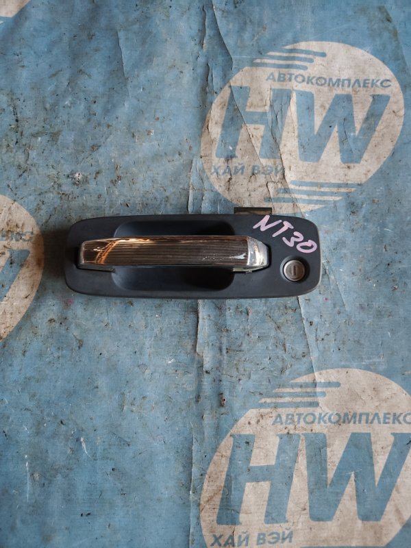 Ручка двери внешняя Nissan X-Trail NT30 QR20 передняя левая (б/у)