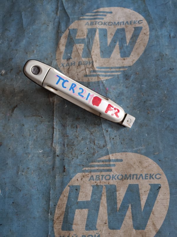 Ручка двери внешняя Toyota Estima TCR21 2TZFZE передняя правая (б/у)