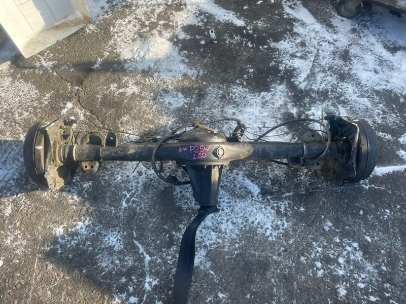 Мост Mitsubishi Delica P25W 4D56 задний (б/у)