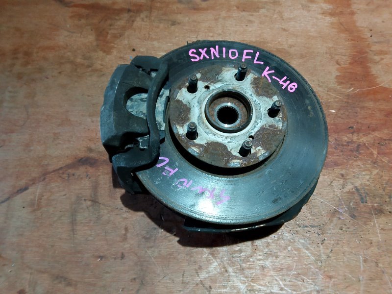 Ступица Toyota Nadia SXN10 3SFE передняя левая (б/у)