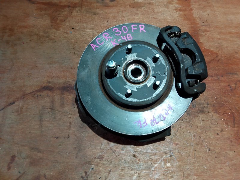 Ступица Toyota Estima ACR30 2AZFE передняя правая (б/у)