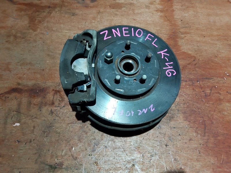 Ступица Toyota Wish ZNE10 1ZZ передняя левая (б/у)