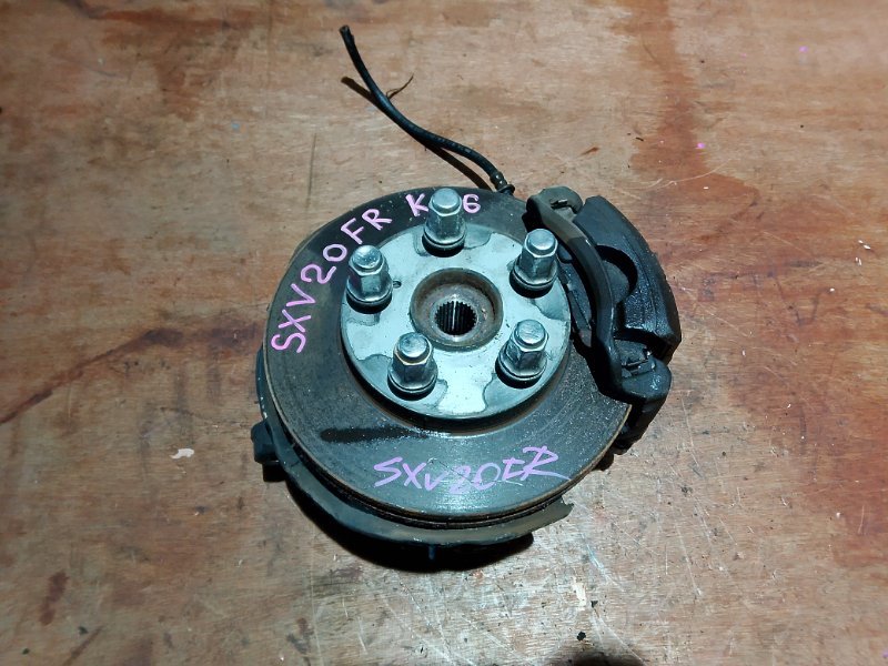 Ступица Toyota Mark II Qualis SXV20 5S передняя правая (б/у)