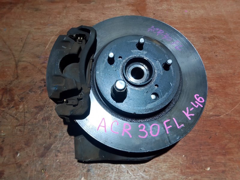 Ступица Toyota Estima ACR30 2AZFE передняя левая (б/у)