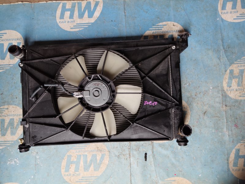 Радиатор Toyota Wish ZNE10 1ZZ (б/у)