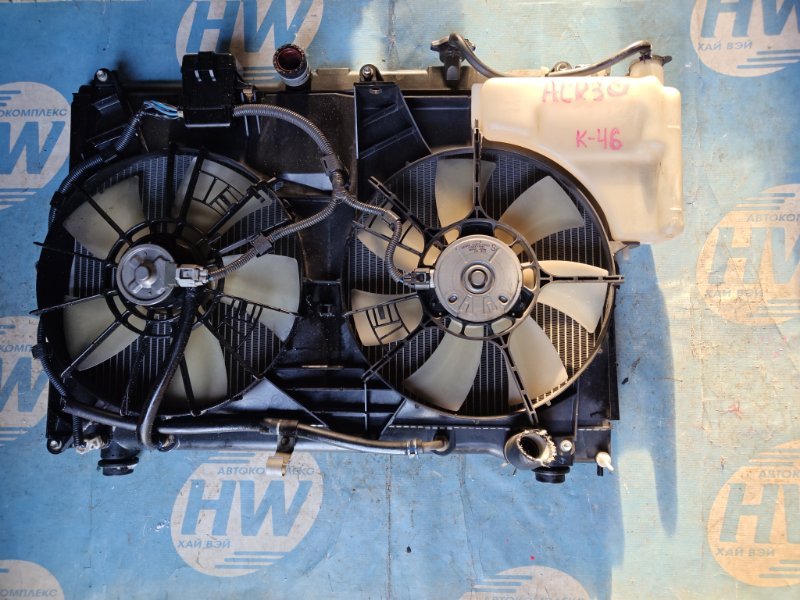 Радиатор Toyota Estima ACR30 2AZFE (б/у)