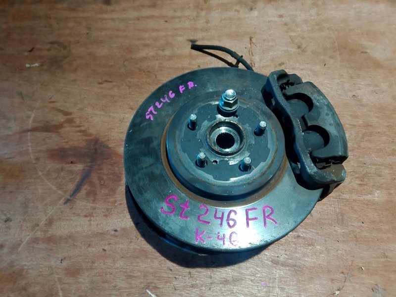 Ступица Toyota Caldina ST246 3SGTE передняя правая (б/у)