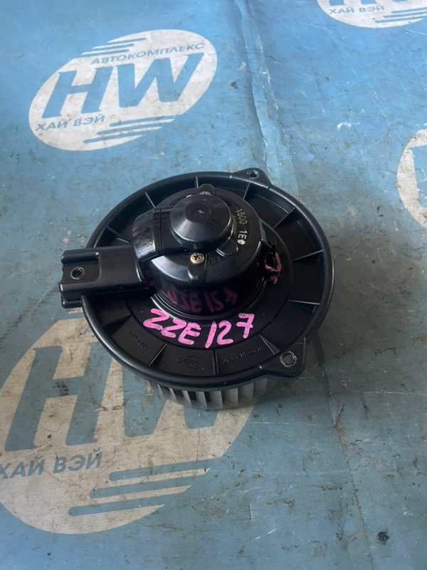 Мотор печки Toyota Will Vs ZZE127 1ZZ (б/у)