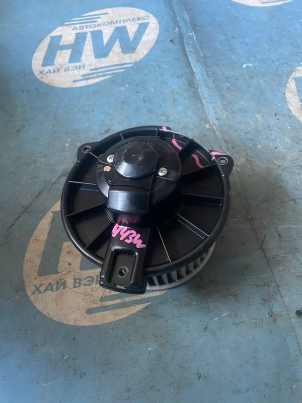 Мотор печки Mitsubishi Chariot N43W 4G63 (б/у)