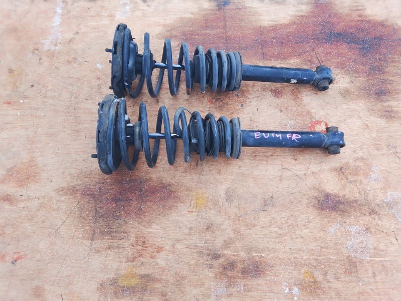 Стойка Nissan Bluebird EU14 SR18 передняя (б/у)