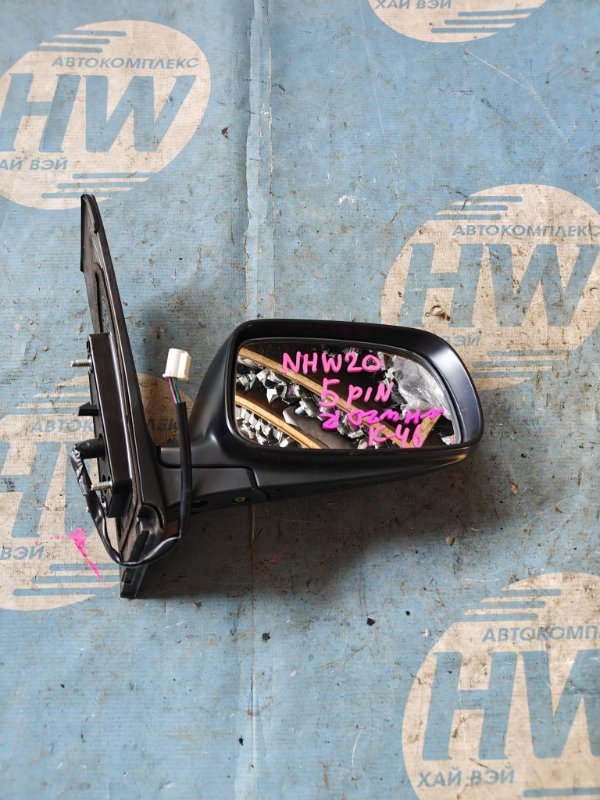 Зеркало Toyota Prius NHW20 1NZFXE правое (б/у)