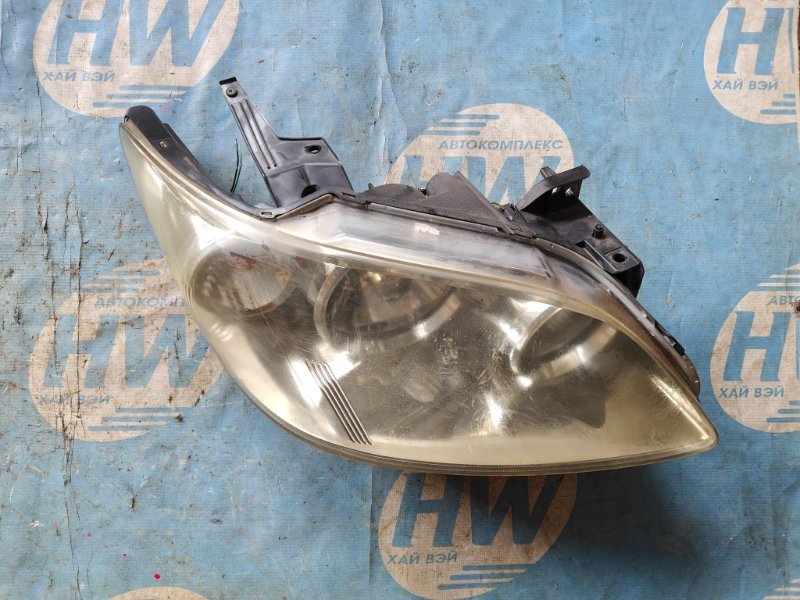 Фара Mazda MPV LWFW AJ правая (б/у)