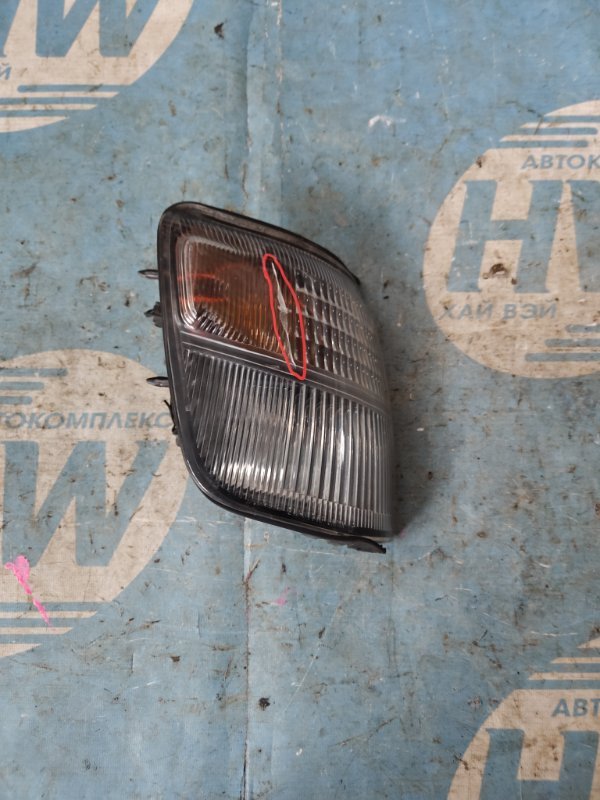 Габарит Mitsubishi Pajero V26 4M40 правый (б/у)