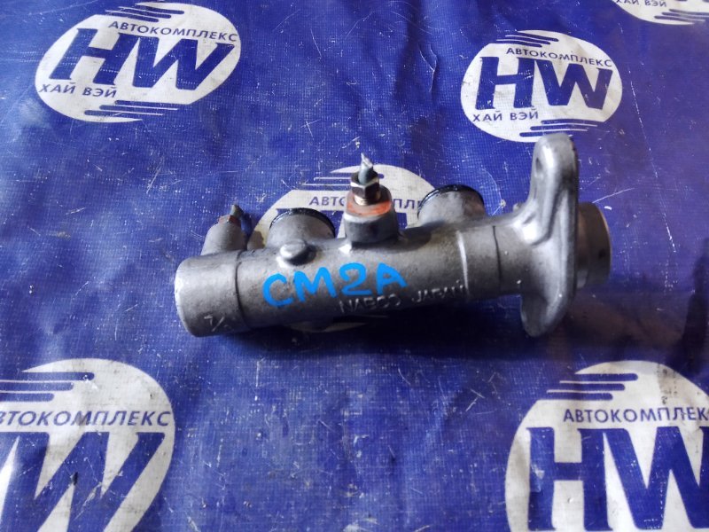 Главный тормозной цилиндр Mitsubishi Lancer CM2A 4G15 (б/у)