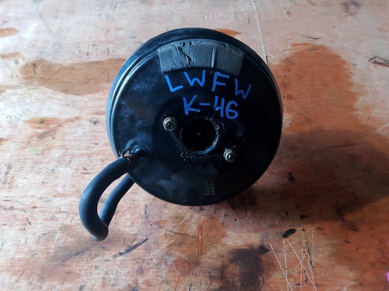 Вакумник тормозной Mazda MPV LWFW AJ (б/у)