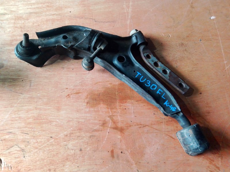 Рычаг нижний Nissan Presage TU30 QR25 передний левый (б/у)