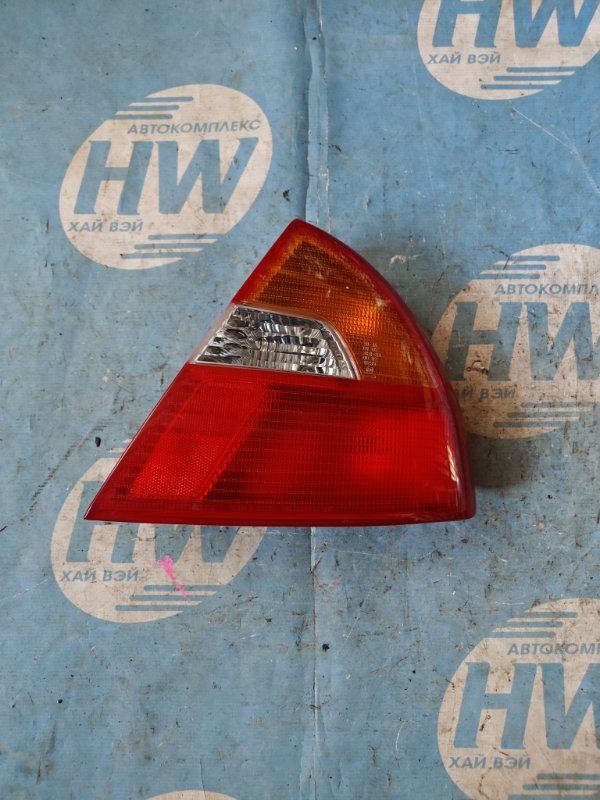 Стоп Mitsubishi Lancer CM2A 4G15 правый (б/у)
