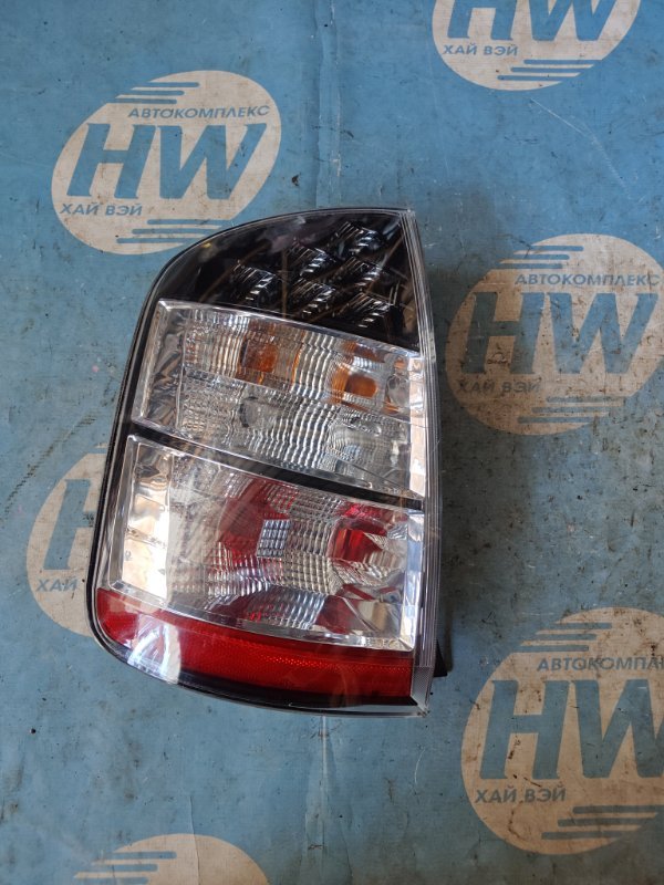 Стоп Toyota Prius NHW20 1NZFXE левый (б/у)