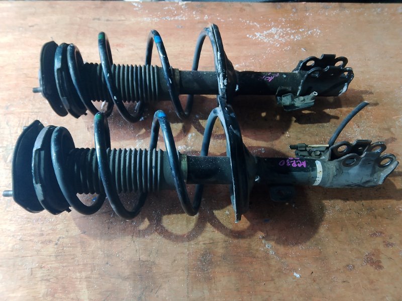 Стойка Toyota Estima ACR30 2AZFE передняя (б/у)