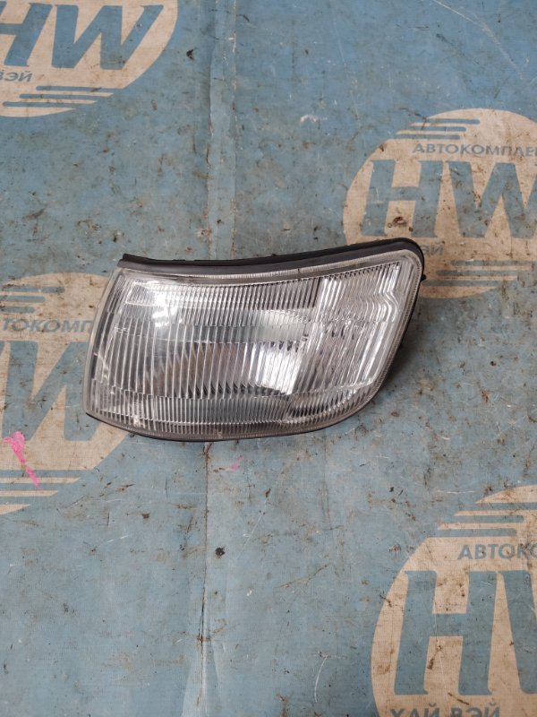 Габарит Mitsubishi Chariot N43W 4G63 правый (б/у)