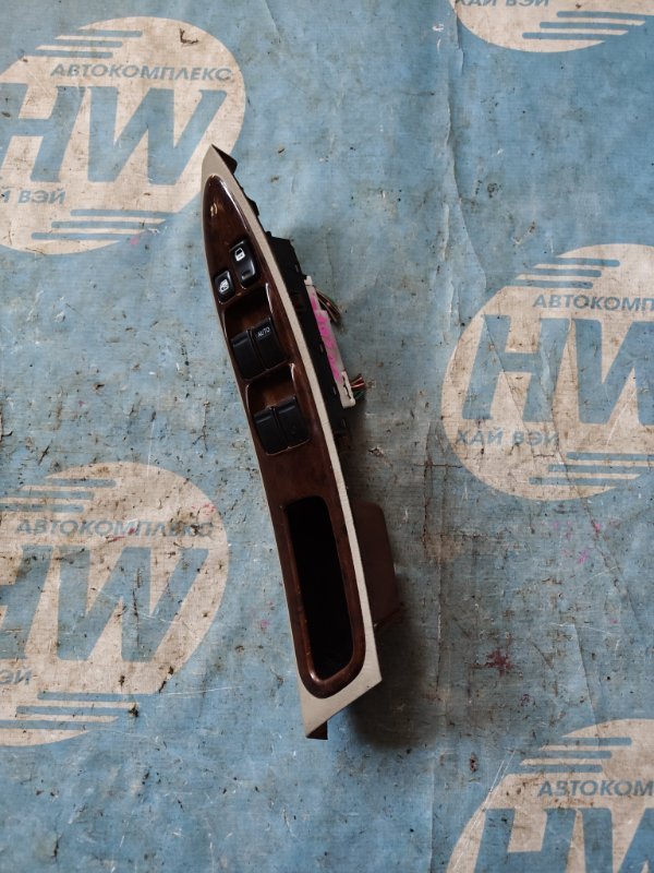 Блок упр. стеклоподъемниками Nissan Presage NU30 KA24 передний правый (б/у)