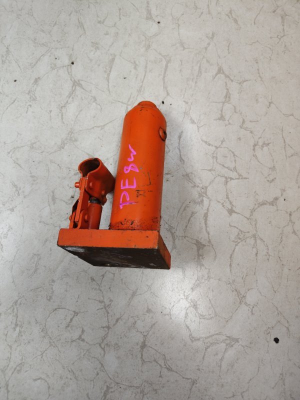 Домкрат Mitsubishi Delica PE8W 4M40 (б/у)