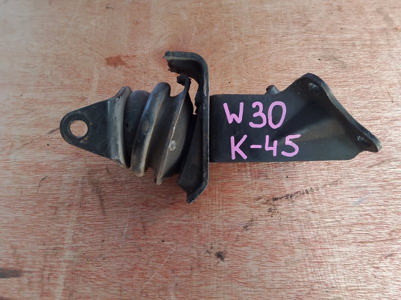 Подушка двс Nissan Largo W30 KA24 (б/у)