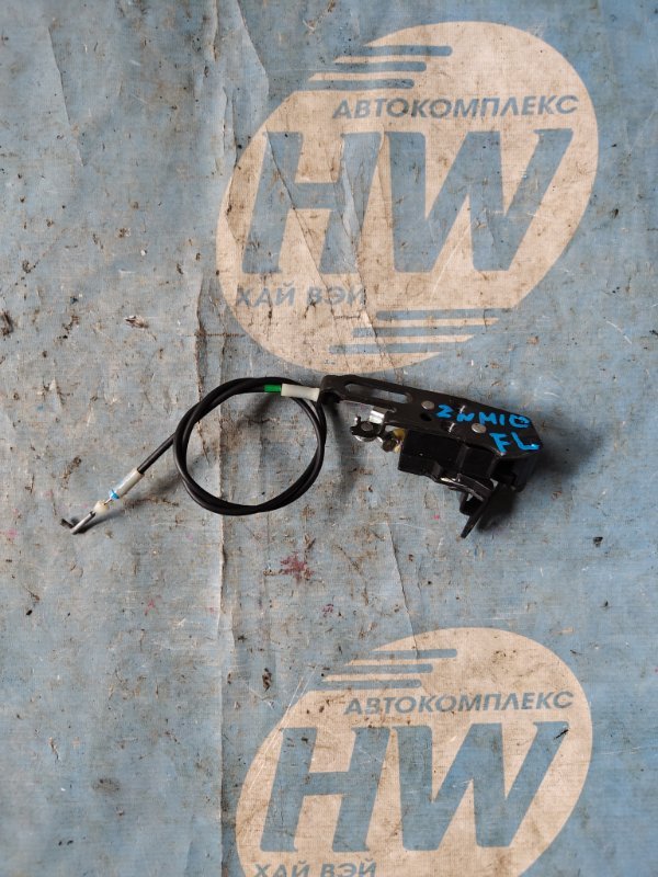 Замок двери Toyota Isis ZNM10 1ZZ передний левый (б/у)