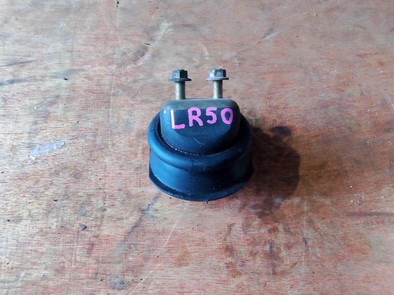 Подушка двс Nissan Terrano LR50 VG33E правая (б/у)