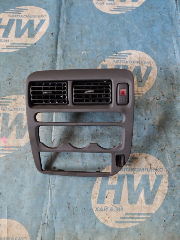 Консоль магнитофона Honda Capa GA4 D15B (б/у)