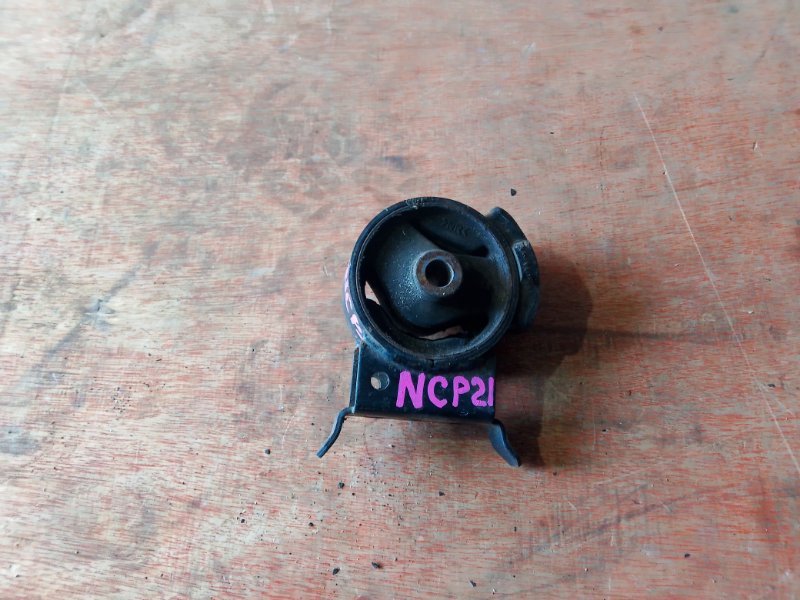 Подушка двс Toyota Funcargo NCP21 1NZFE передняя левая (б/у)