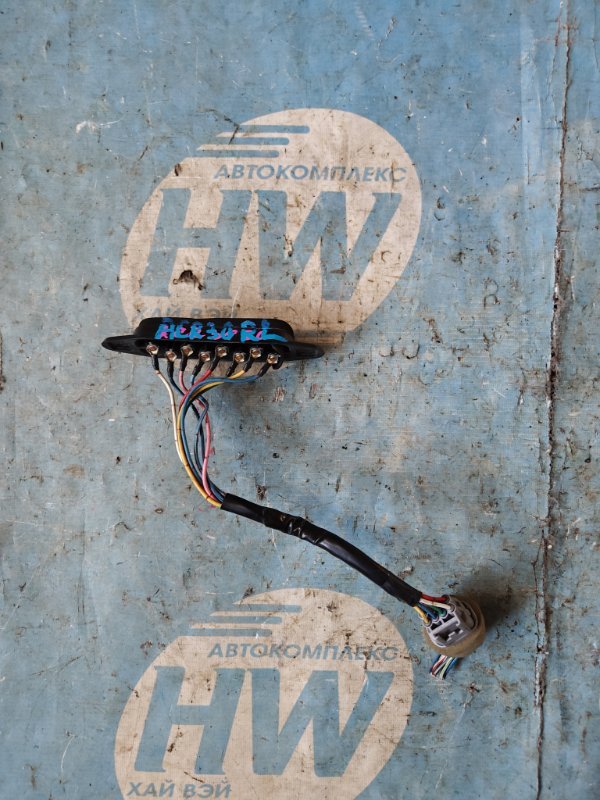 Доводчик двери Toyota Estima ACR30 2AZFE задний левый (б/у)