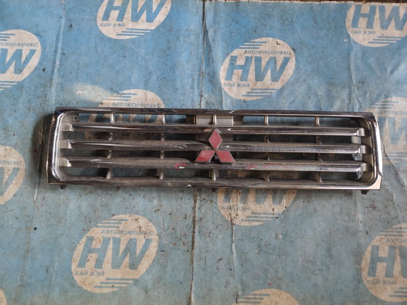 Решетка Mitsubishi Pajero V46 4M40 (б/у)