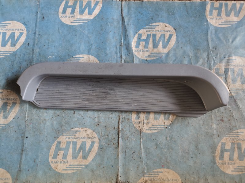 Подножка Toyota Estima ACR30 2AZFE задняя левая (б/у)